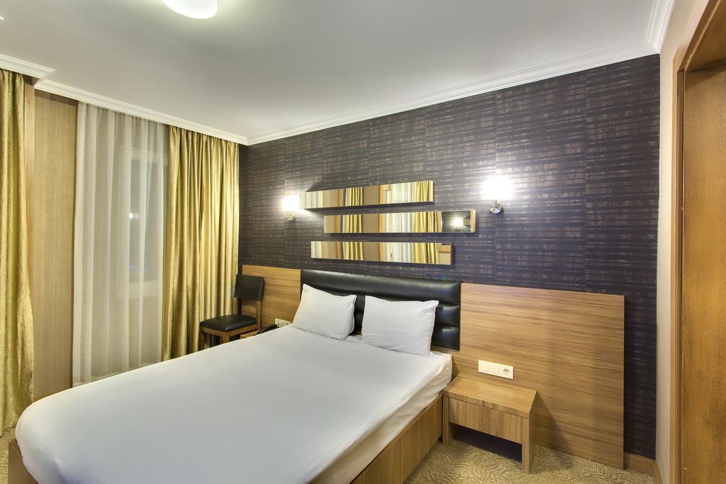 Antroyal Hotel Antalya Buitenkant foto