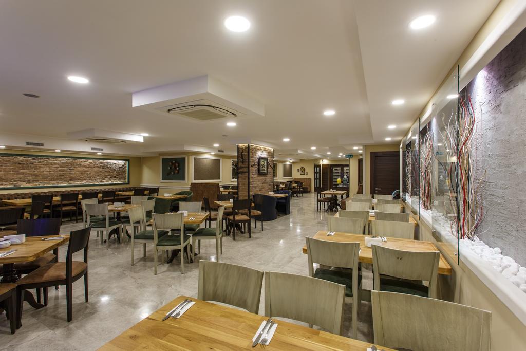 Antroyal Hotel Antalya Buitenkant foto