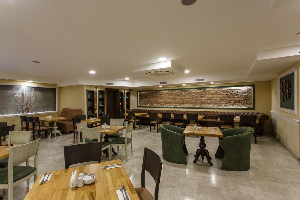 Antroyal Hotel Antalya Buitenkant foto