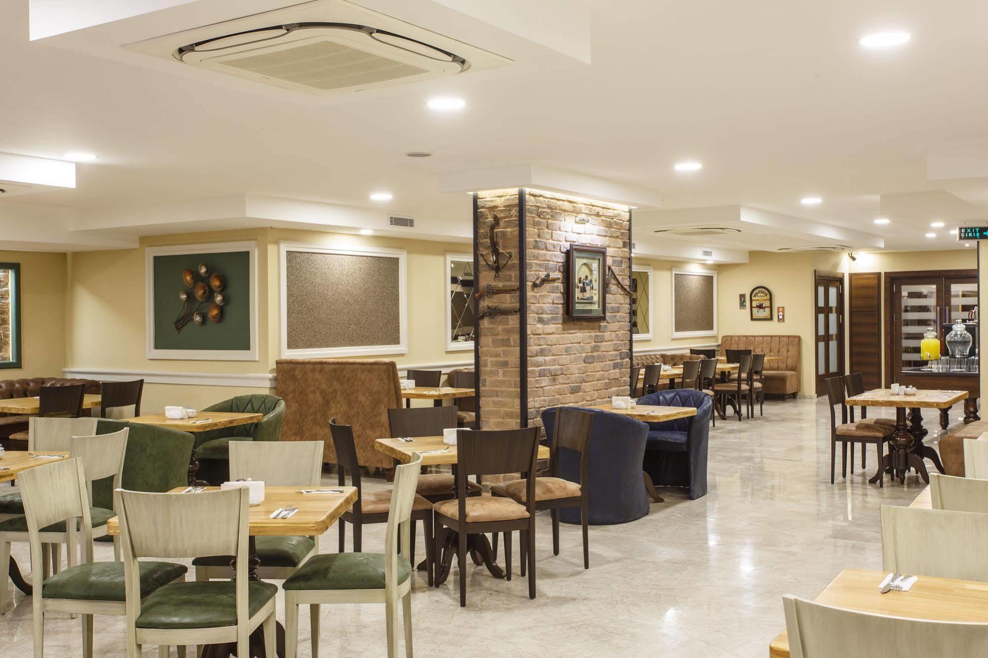 Antroyal Hotel Antalya Buitenkant foto