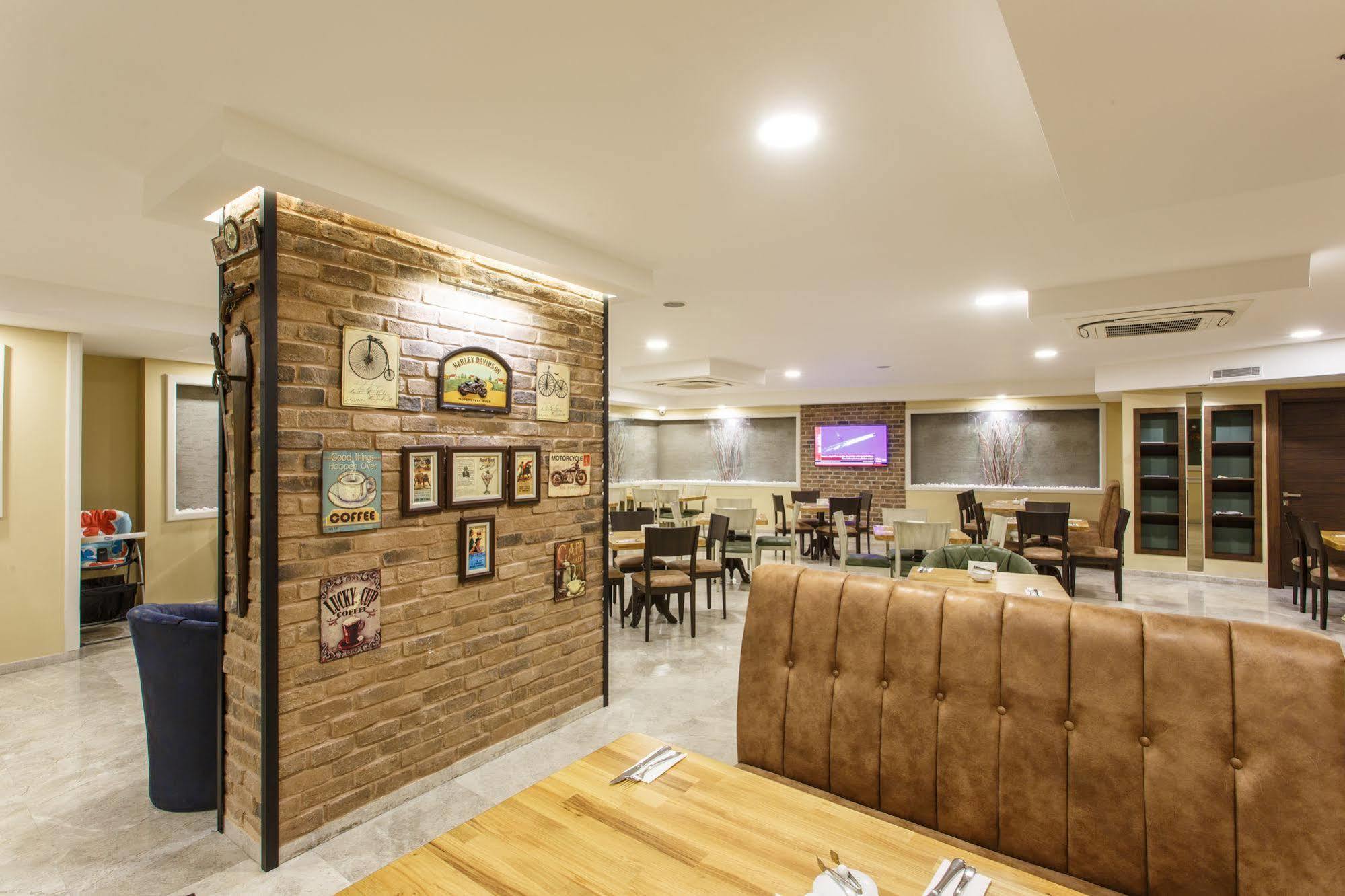 Antroyal Hotel Antalya Buitenkant foto