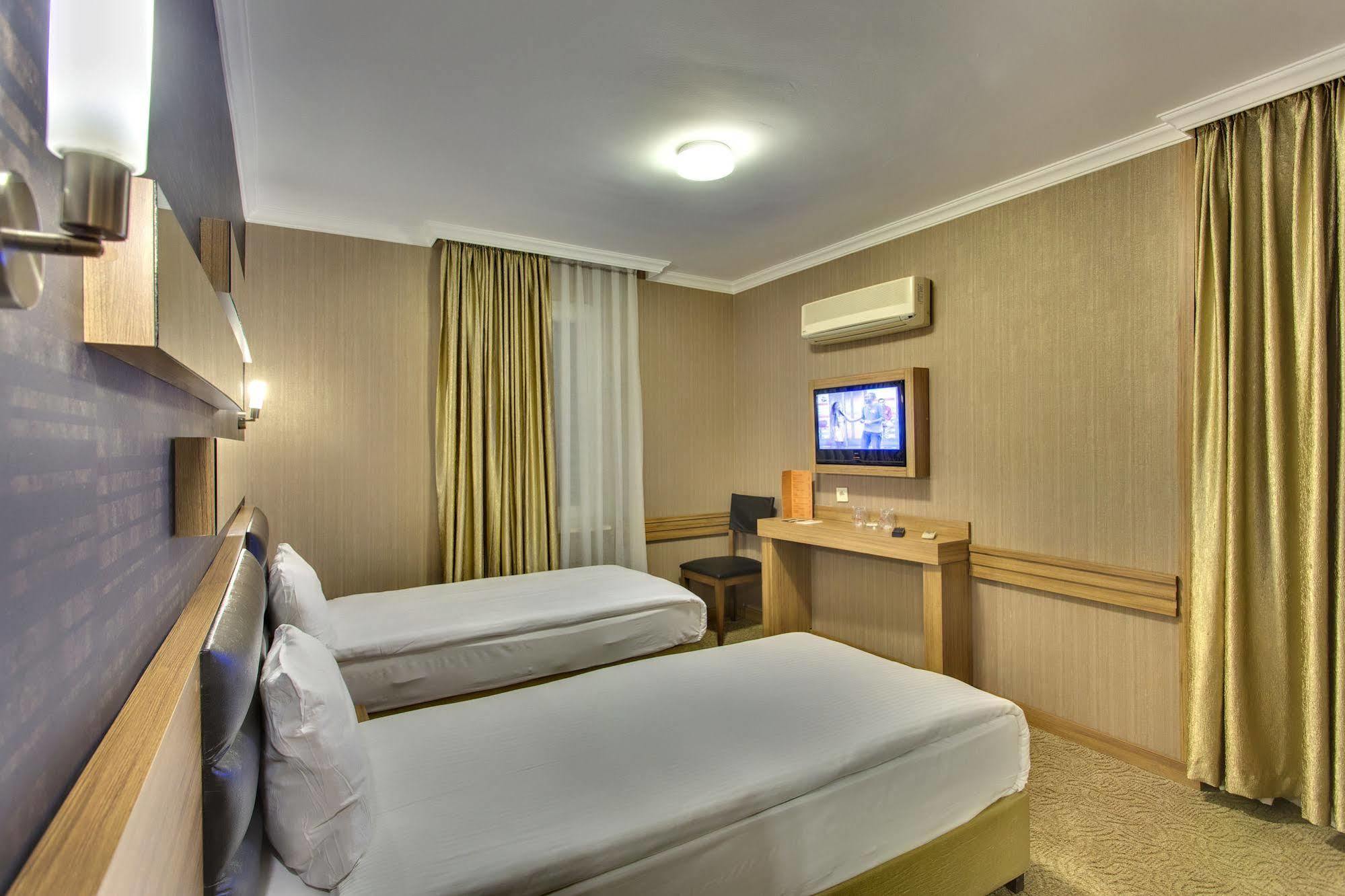 Antroyal Hotel Antalya Buitenkant foto