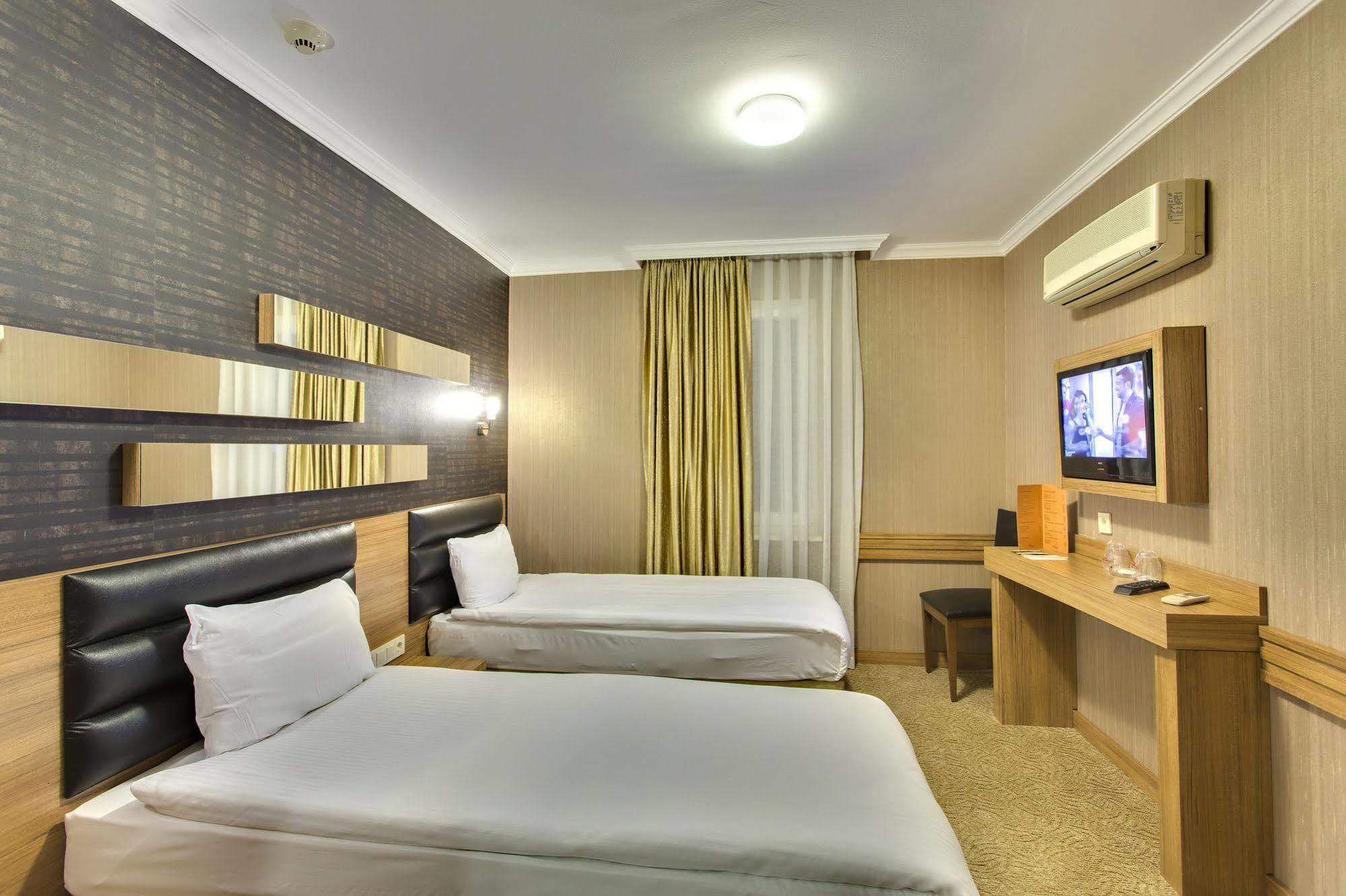 Antroyal Hotel Antalya Buitenkant foto