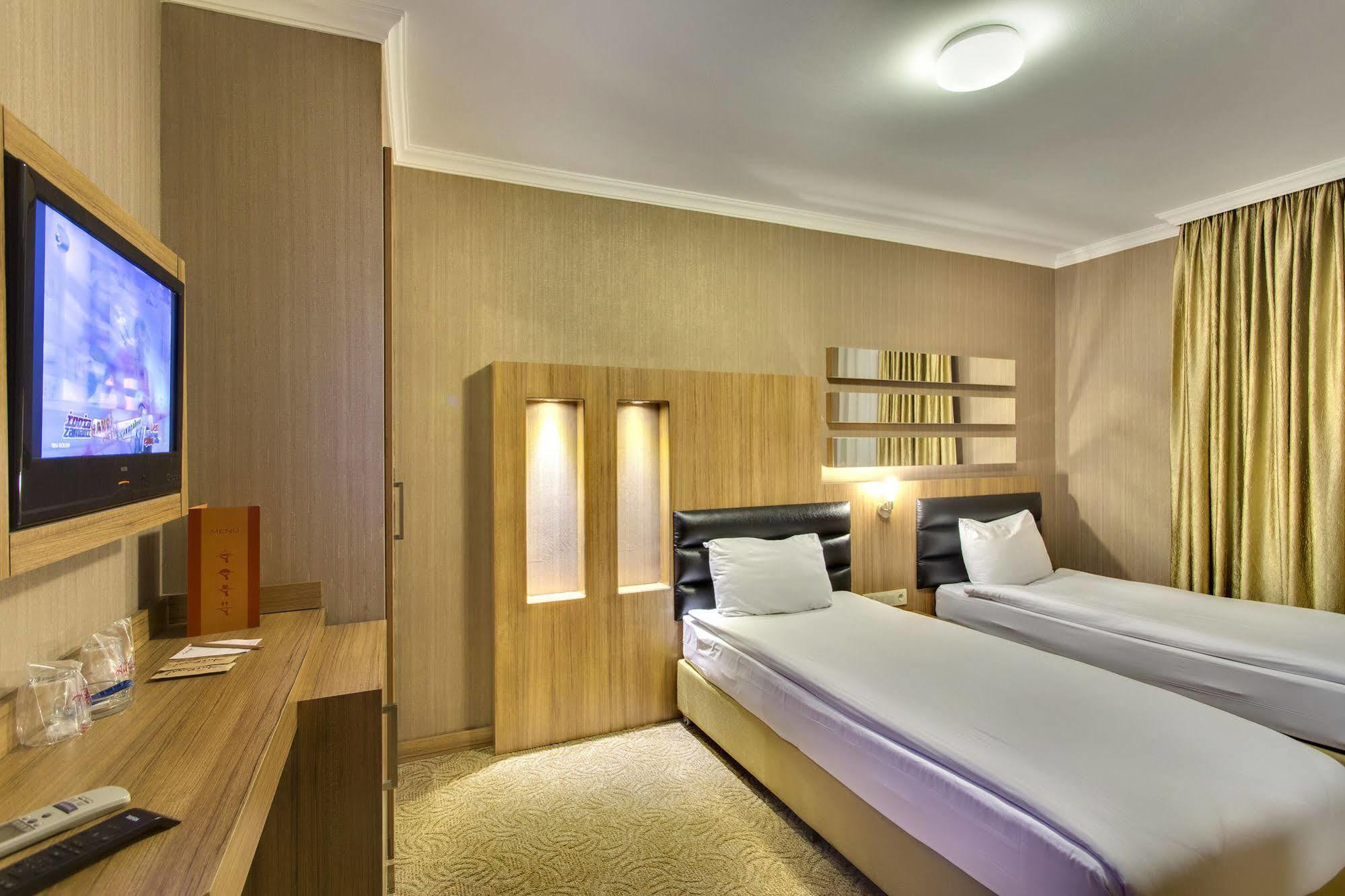 Antroyal Hotel Antalya Buitenkant foto